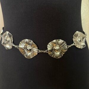 Silver tone metallic disc chain belt